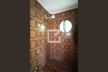 Casa à venda com 213m², 4 quartos e 3 vagasBanheiro da Suíte (térreo)