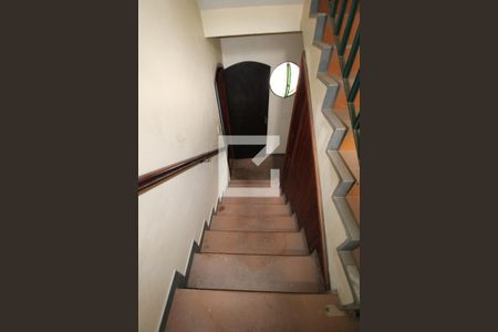 Casa à venda com 213m², 4 quartos e 3 vagasEscada