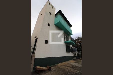 Casa à venda com 213m², 4 quartos e 3 vagasQuintal e garagem