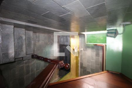 Casa à venda com 213m², 4 quartos e 3 vagasAdega