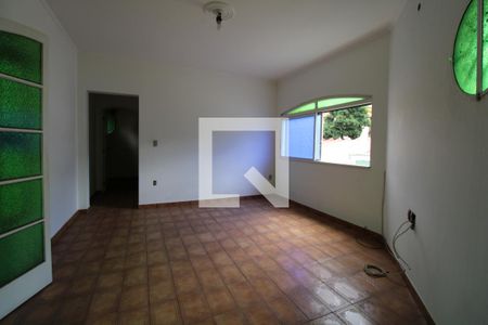 Casa à venda com 213m², 4 quartos e 3 vagasQuarto Suíte (1º pavimento)