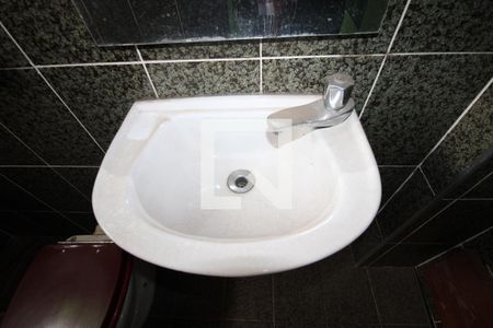 Casa à venda com 213m², 4 quartos e 3 vagasSauna (2º pavimento)