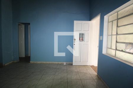 Casa à venda com 213m², 4 quartos e 3 vagasSala