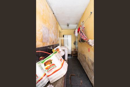 Casa à venda com 250m², 2 quartos e 1 vagaÁrea de Serviço