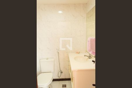 Apartamento à venda com 154m², 3 quartos e 2 vagasBanheiro da Suíte 3