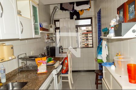 Apartamento à venda com 154m², 3 quartos e 2 vagasCozinha