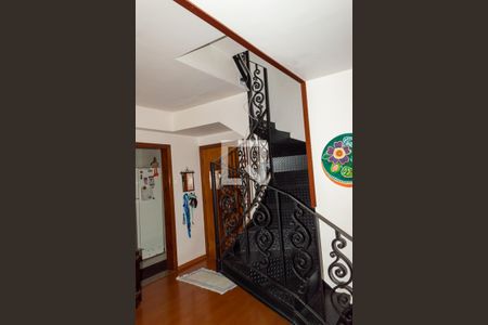 Apartamento à venda com 154m², 3 quartos e 2 vagasEscada