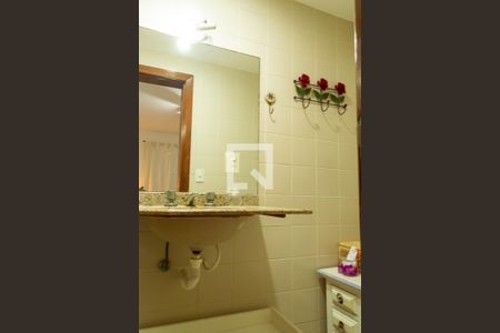 Apartamento à venda com 154m², 3 quartos e 2 vagasBanheiro da Suíte 1