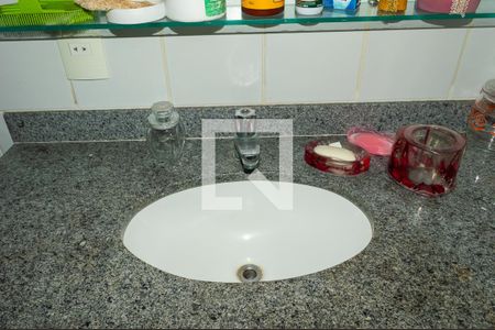 Apartamento à venda com 154m², 3 quartos e 2 vagasBanheiro da Suíte 2
