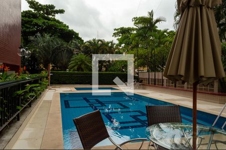 Apartamento à venda com 154m², 3 quartos e 2 vagasÁrea comum - Piscina
