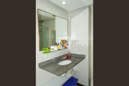 Apartamento à venda com 154m², 3 quartos e 2 vagasBanheiro da Suíte 2