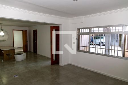 Sala de Estar de casa para alugar com 4 quartos, 262m² em Taboão, Diadema