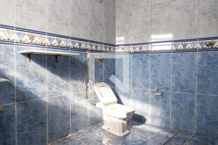 Casa para alugar com 262m², 4 quartos e 4 vagasBanheiro 1