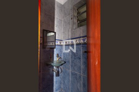 Casa para alugar com 262m², 4 quartos e 4 vagasBanheiro 2