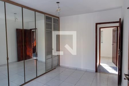 Casa para alugar com 262m², 4 quartos e 4 vagasQuarto 1