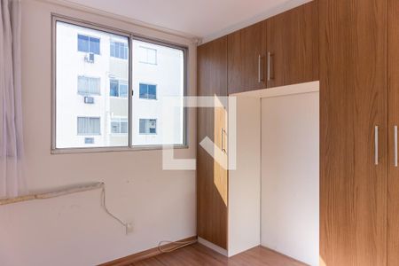 Quarto 1 de apartamento para alugar com 2 quartos, 47m² em Centro, Belford Roxo