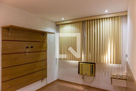 Quarto 2 de apartamento para alugar com 2 quartos, 47m² em Centro, Belford Roxo