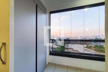 Apartamento para alugar com 36m², 1 quarto e 1 vaga Apartamento para alugar com 36m², 1 quarto e 1 vagaSacada