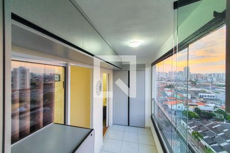 Apartamento para alugar com 36m², 1 quarto e 1 vaga Apartamento para alugar com 36m², 1 quarto e 1 vagaSacada