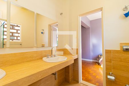 Apartamento à venda com 215m², 4 quartos e 2 vagasBanheiro da Suíte 1