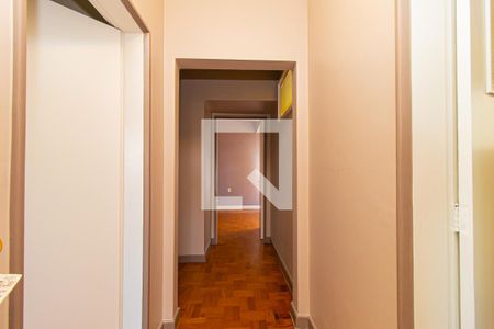 Apartamento à venda com 215m², 4 quartos e 2 vagasCorredor