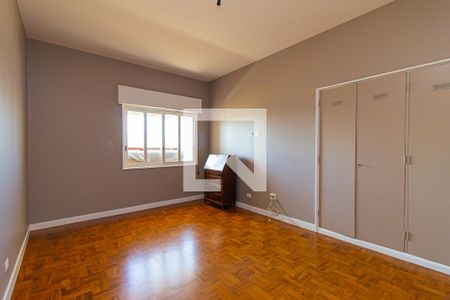 Apartamento à venda com 215m², 4 quartos e 2 vagasQuarto 2