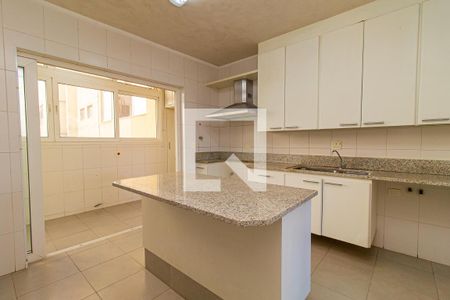 Apartamento à venda com 215m², 4 quartos e 2 vagasCozinha