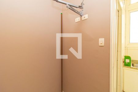 Apartamento à venda com 215m², 4 quartos e 2 vagasQuarto de Serviço