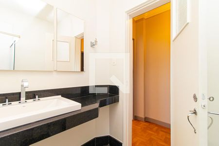 Apartamento à venda com 215m², 4 quartos e 2 vagasBanheiro Social