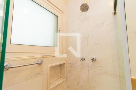 Apartamento à venda com 215m², 4 quartos e 2 vagasBanheiro da Suíte 1