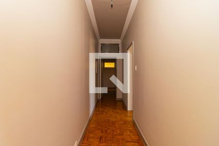 Apartamento à venda com 215m², 4 quartos e 2 vagasCorredor