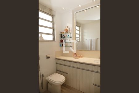 Apartamento à venda com 191m², 3 quartos e 2 vagasSuíte banheiro