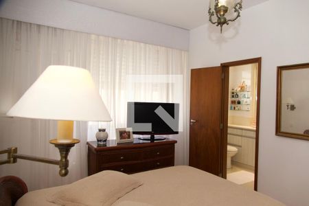 Apartamento à venda com 191m², 3 quartos e 2 vagasSuíte