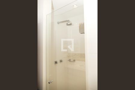 Apartamento à venda com 191m², 3 quartos e 2 vagasBanheiro social