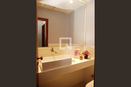 Apartamento à venda com 191m², 3 quartos e 2 vagasLavabo