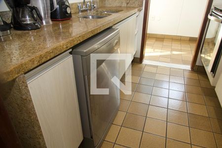 Apartamento à venda com 191m², 3 quartos e 2 vagasCozinha