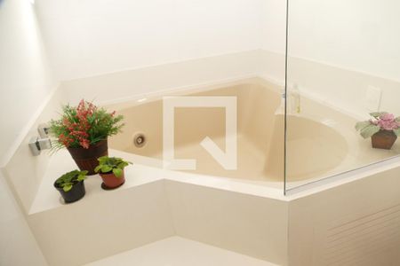 Apartamento à venda com 191m², 3 quartos e 2 vagasBanheiro social