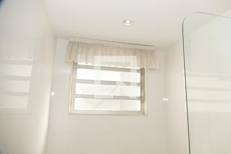 Apartamento à venda com 191m², 3 quartos e 2 vagasBanheiro social