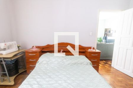 Casa à venda com 286m², 3 quartos e 6 vagas Casa à venda com 286m², 3 quartos e 6 vagasQuarto