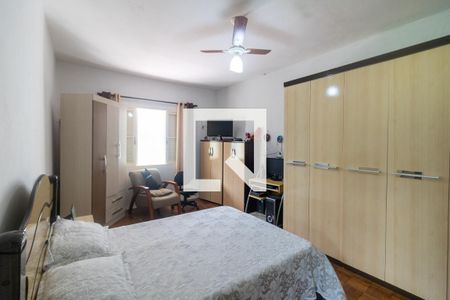 Casa à venda com 286m², 3 quartos e 6 vagas Casa à venda com 286m², 3 quartos e 6 vagasQuarto