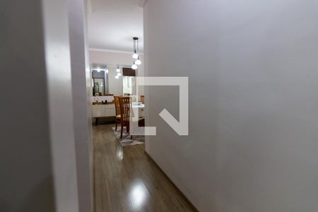 Apartamento à venda com 72m², 2 quartos e 1 vaga Apartamento à venda com 72m², 2 quartos e 1 vagaCorredor