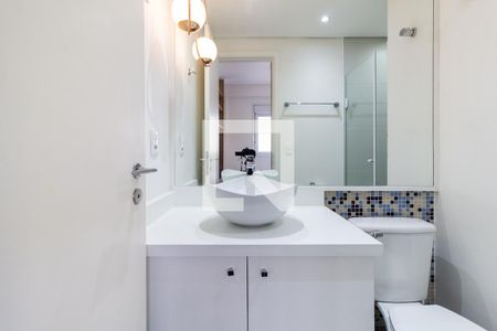 Banheiro de kitnet/studio para alugar com 1 quarto, 43m² em Vila Olímpia, São Paulo