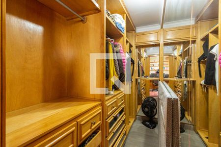 Apartamento à venda com 88m², 2 quartos e 2 vagasCloset da Suíte