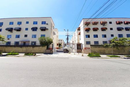 Apartamento para alugar com 50m², 2 quartos e 1 vaga Apartamento para alugar com 50m², 2 quartos e 1 vagaFachada