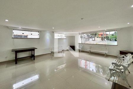 Apartamento à venda com 72m², 2 quartos e 1 vagaÁrea comum