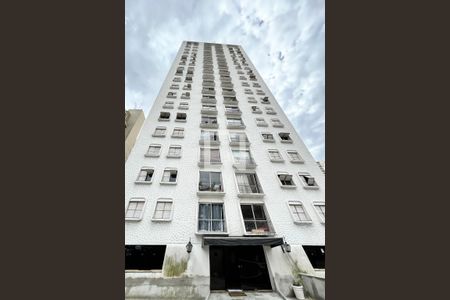 Apartamento à venda com 72m², 2 quartos e 1 vagaFachada