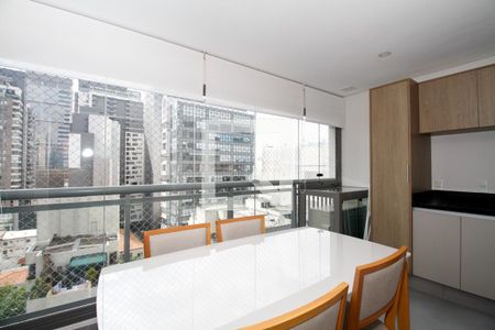 Varanda e Área de Serviço de apartamento para alugar com 1 quarto, 50m² em Pinheiros, São Paulo