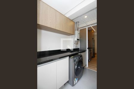 Varanda e Área de Serviço de apartamento para alugar com 1 quarto, 50m² em Pinheiros, São Paulo