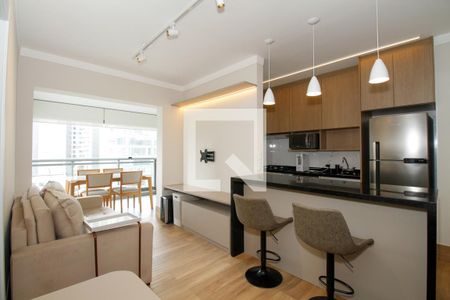 Sala e Cozinha de apartamento para alugar com 1 quarto, 50m² em Pinheiros, São Paulo