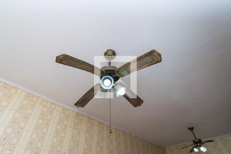 Casa à venda com 365m², 5 quartos e 4 vagasCozinha